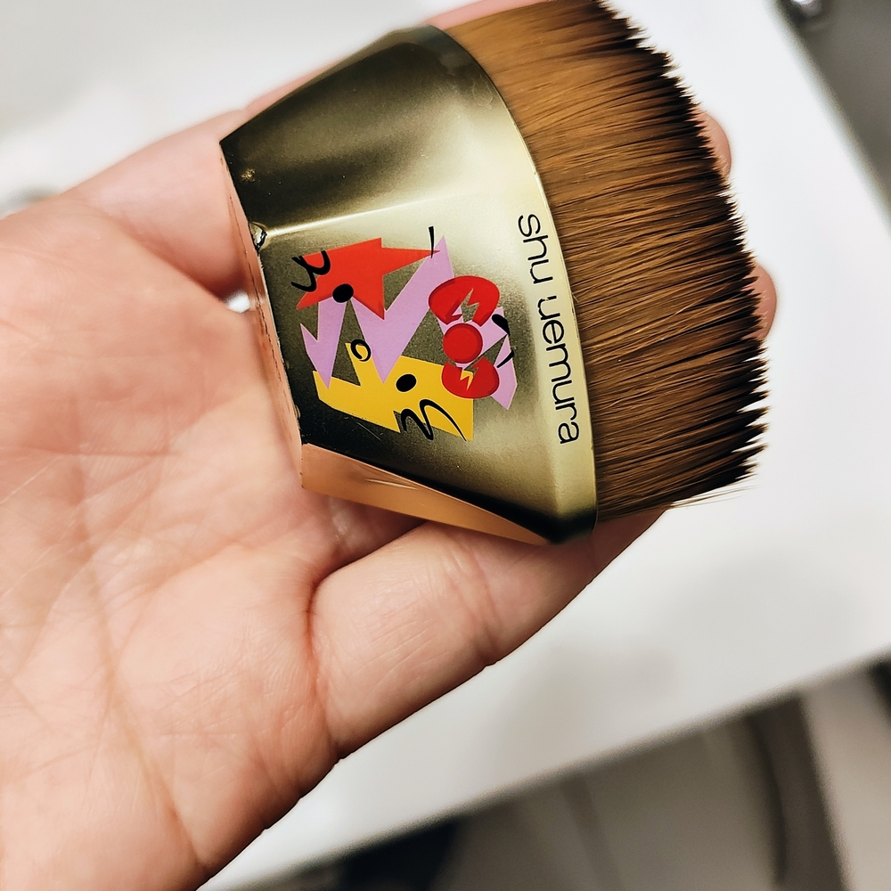 Shu Uemura Hello Kitty - Petal 55 Foundation Brush